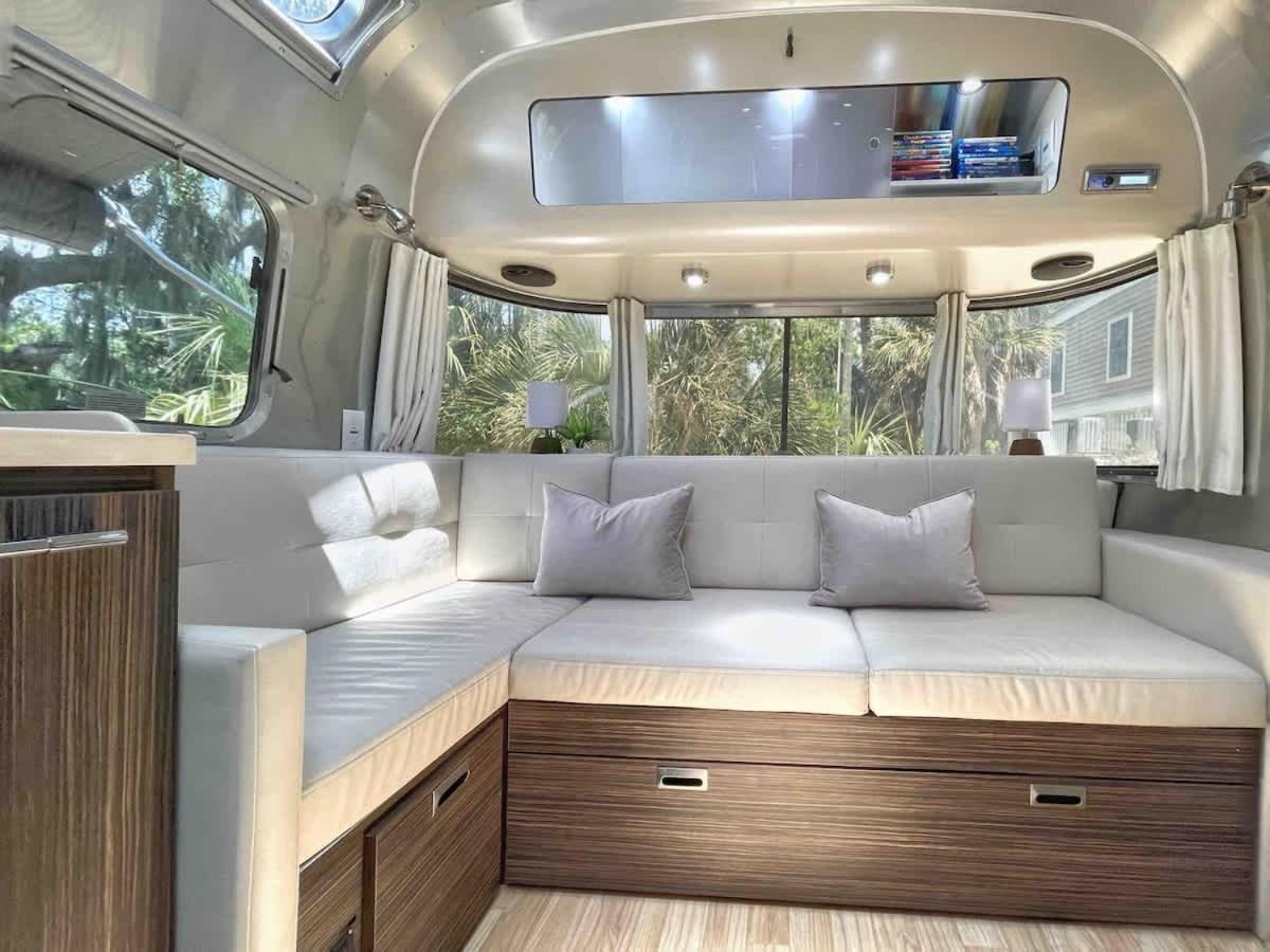 Campsite Cozy & Fun Airstream Camper Near Downtown & Savannah