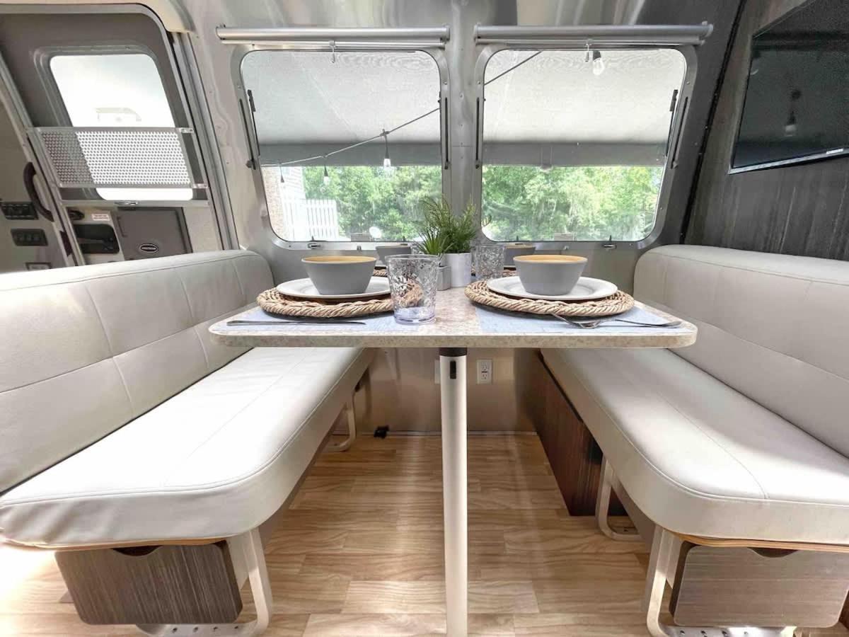 Campsite Cozy & Fun Airstream Camper Near Downtown & *