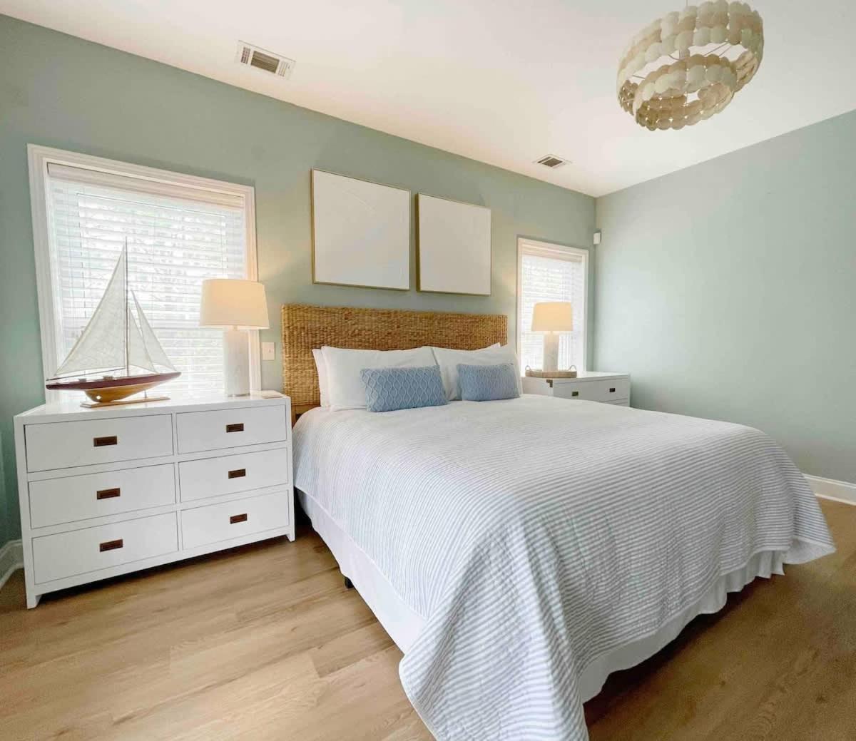 Large W Midway To & Tybee Island! Dog Friendly Venue Holiday home Savannah