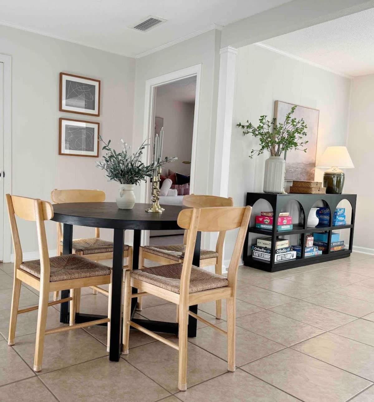 Holiday home Spacious Family W Pool And Game-room Near Downtown And *