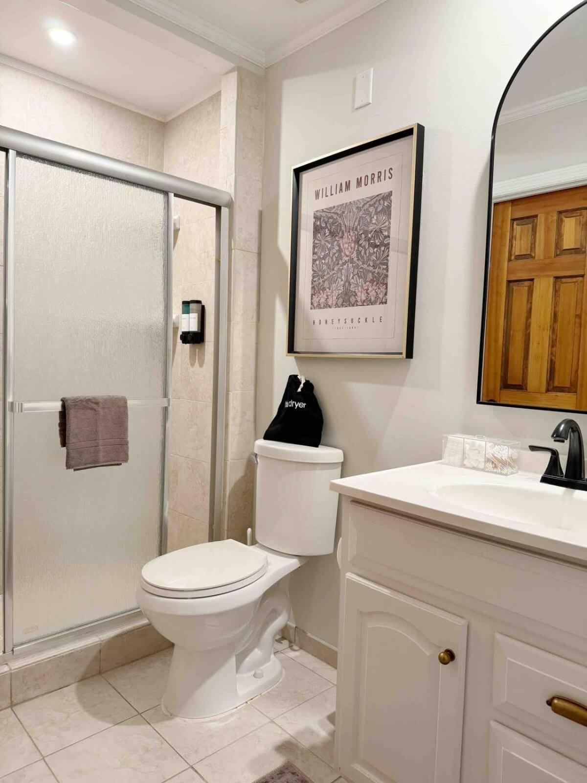 Spacious Family W Pool And Game-room Near Downtown And *