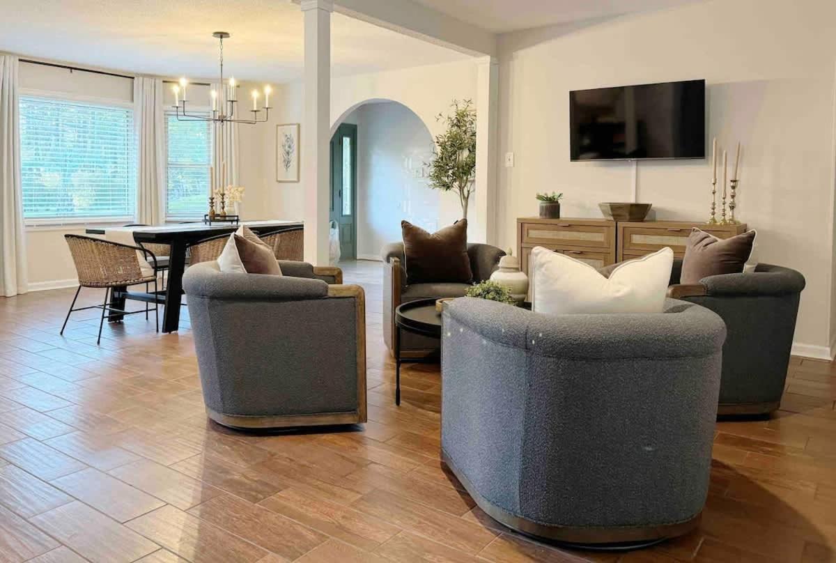 Spacious Family W Pool And Game-room Near Downtown And *