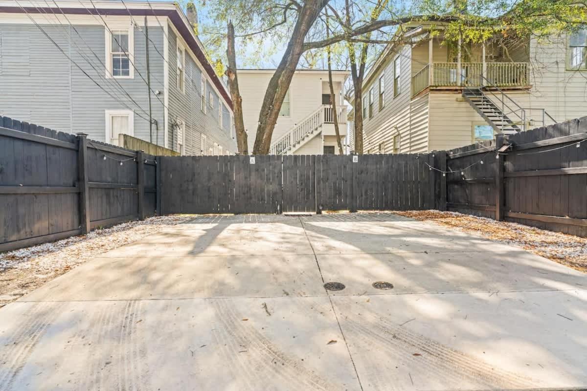 Downtown At The Peach House Dogs Welcome Fully Fenced Yard And Off-street Parking Apartment *