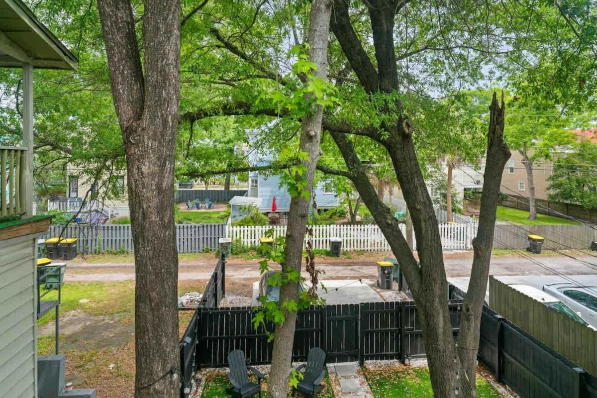 Apartment Downtown At The Peach House Dogs Welcome Fully Fenced Yard And Off-street Parking *