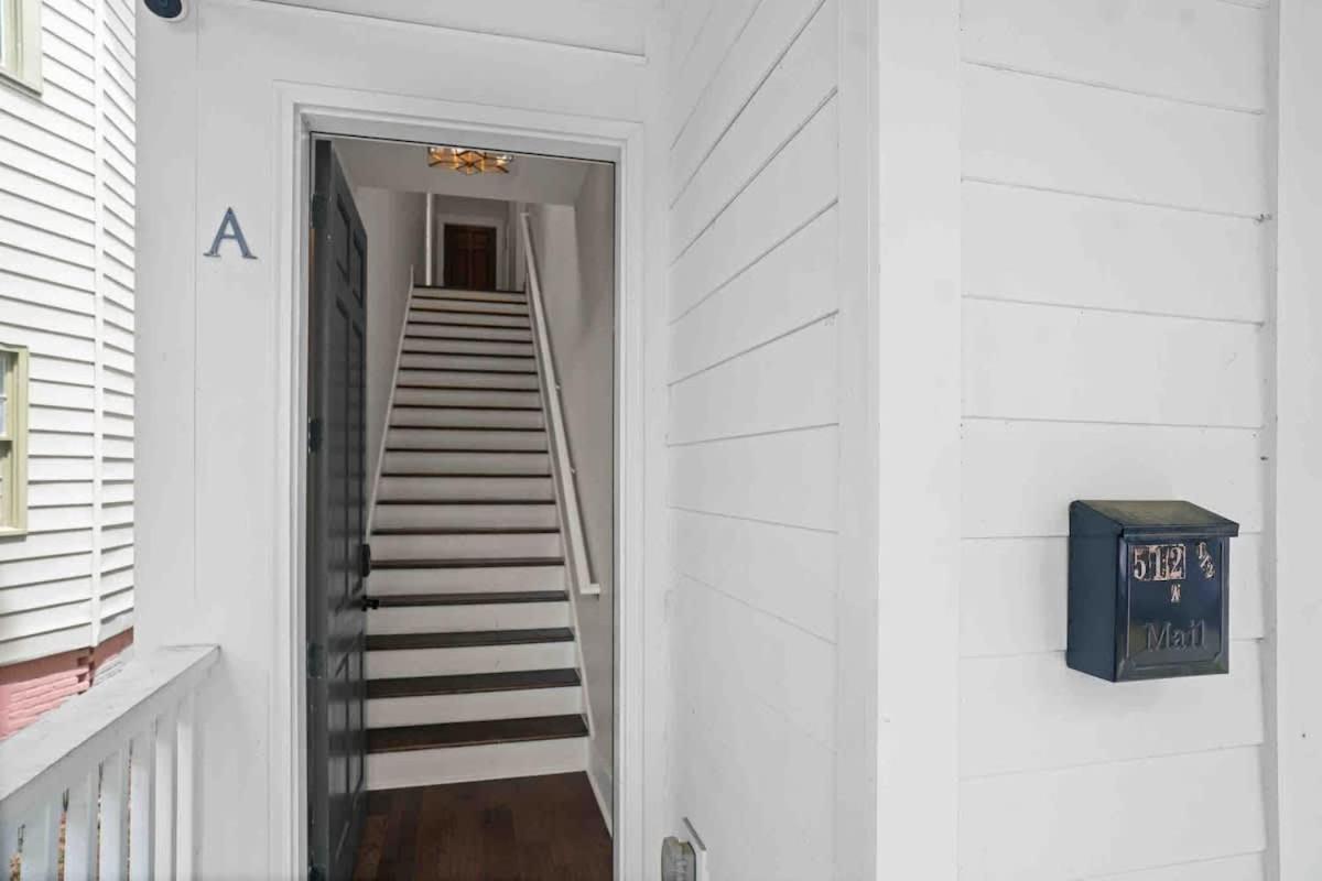 Downtown At The Peach House Dogs Welcome Fully Fenced Yard And Off-street Parking Apartment