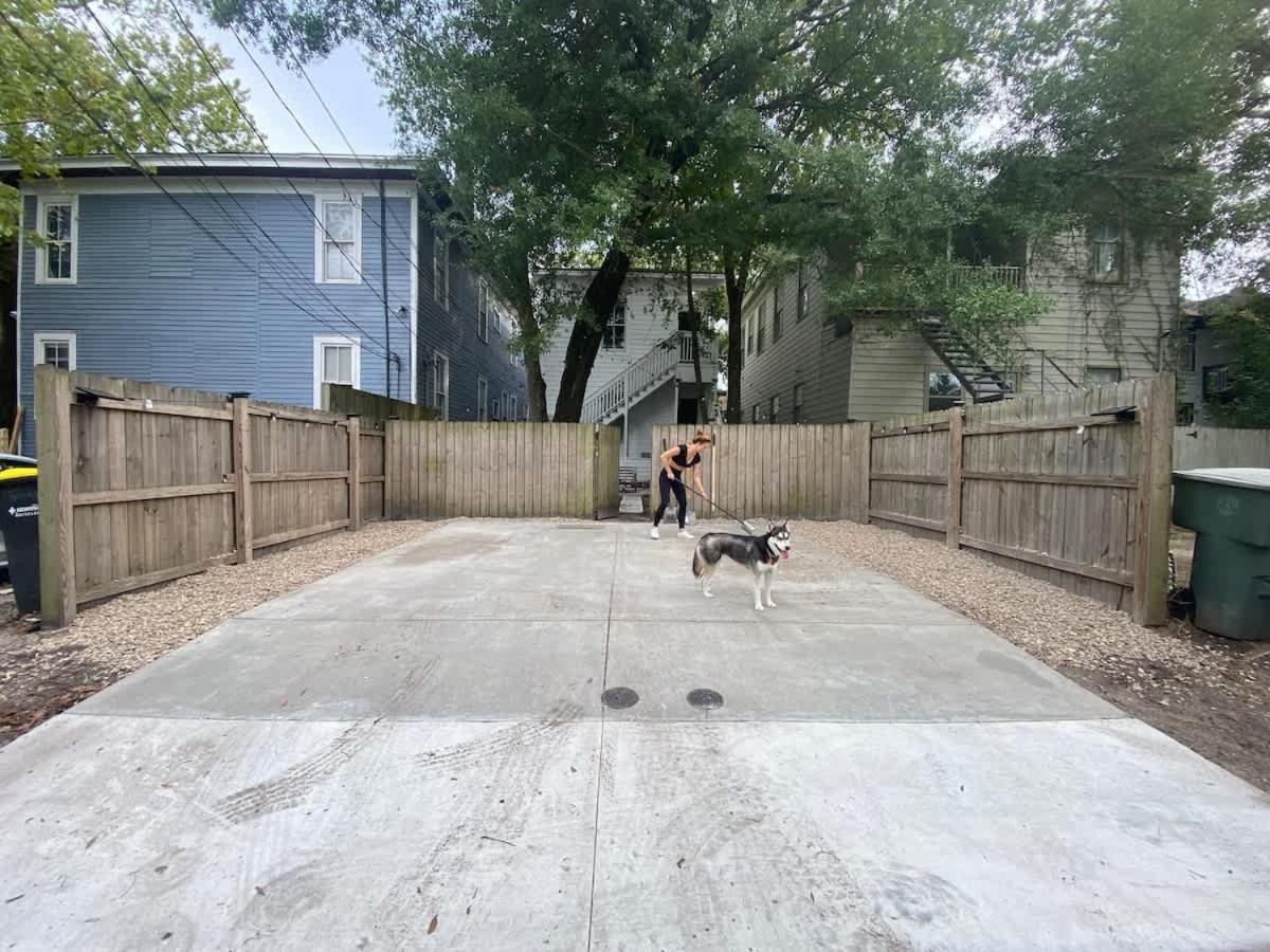 Downtown At The Peach House Dogs Welcome Fully Fenced Yard And Off-street Parking Apartment *