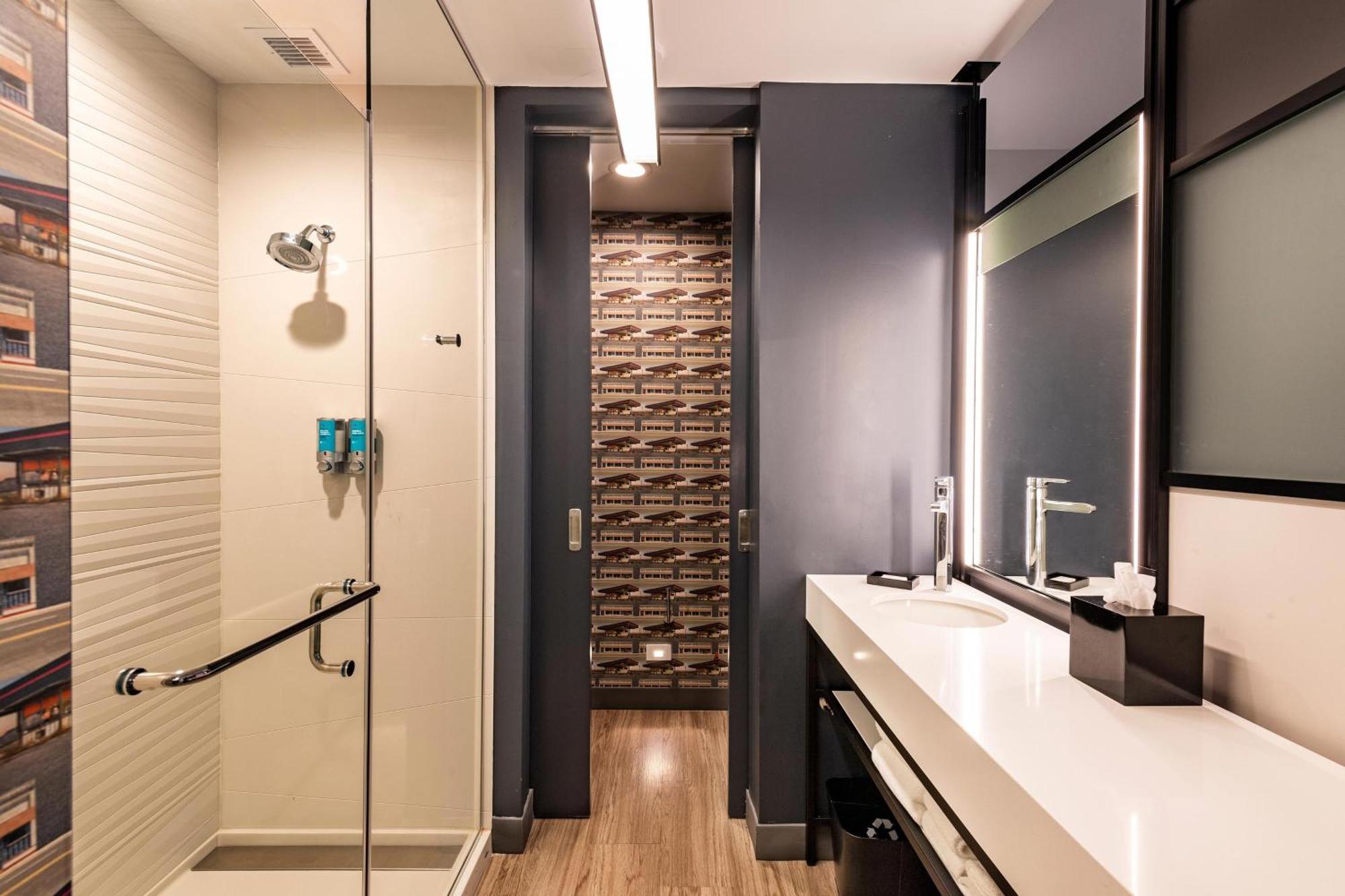 Aloft Downtown Historic District Hotel 3*