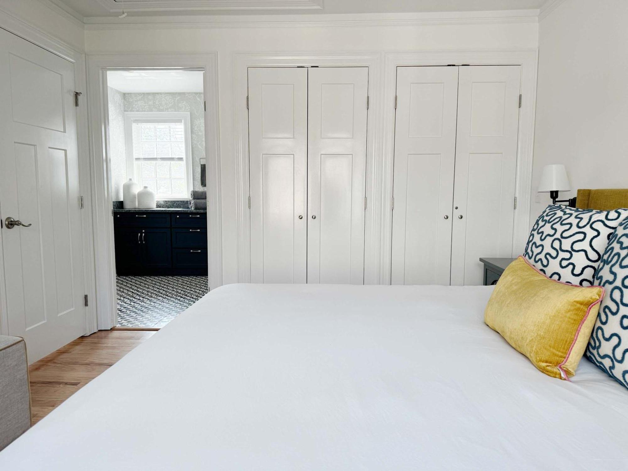 Sunny & Playful Carriage House In Downtown Here And Walk Everywhere
