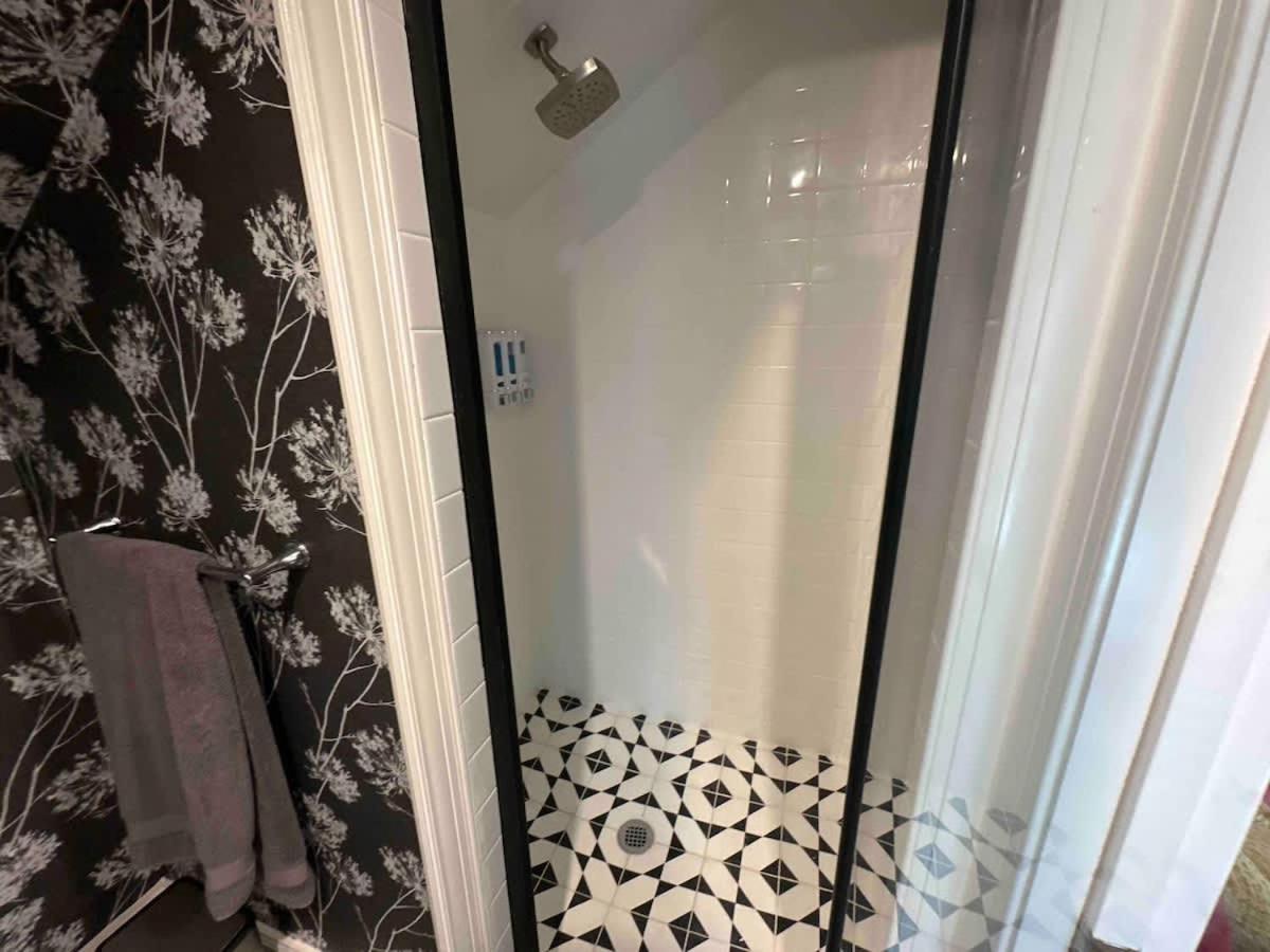 Holiday home Spacious 3-floor Downtown Retreat - Prime Location Savannah