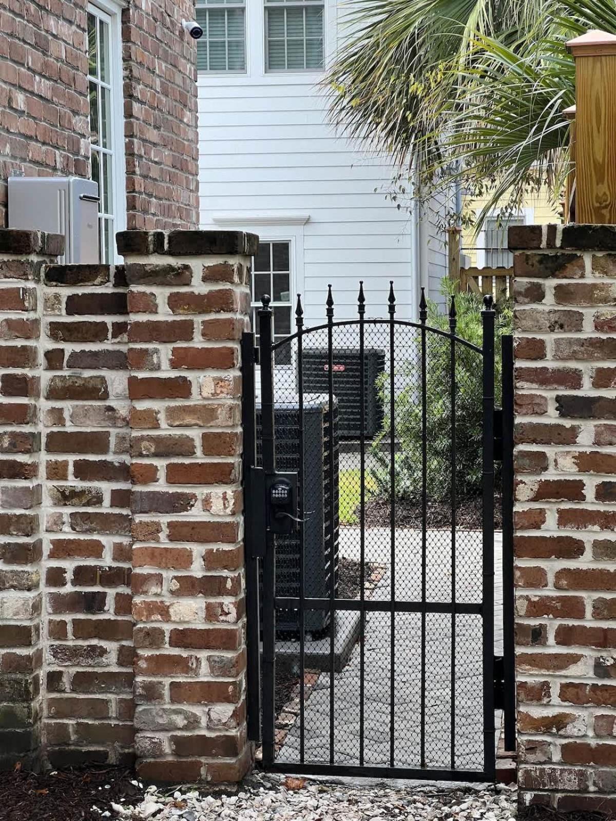Spacious 3-floor Downtown Retreat - Prime Location Holiday home Savannah