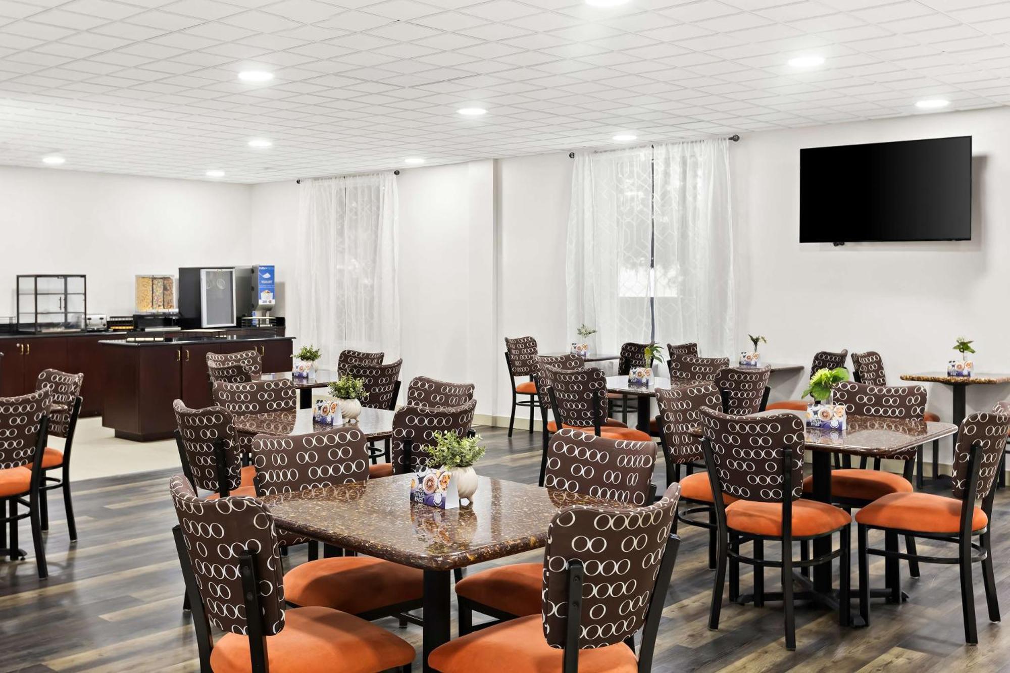 Hotel Sonesta Essential 3*