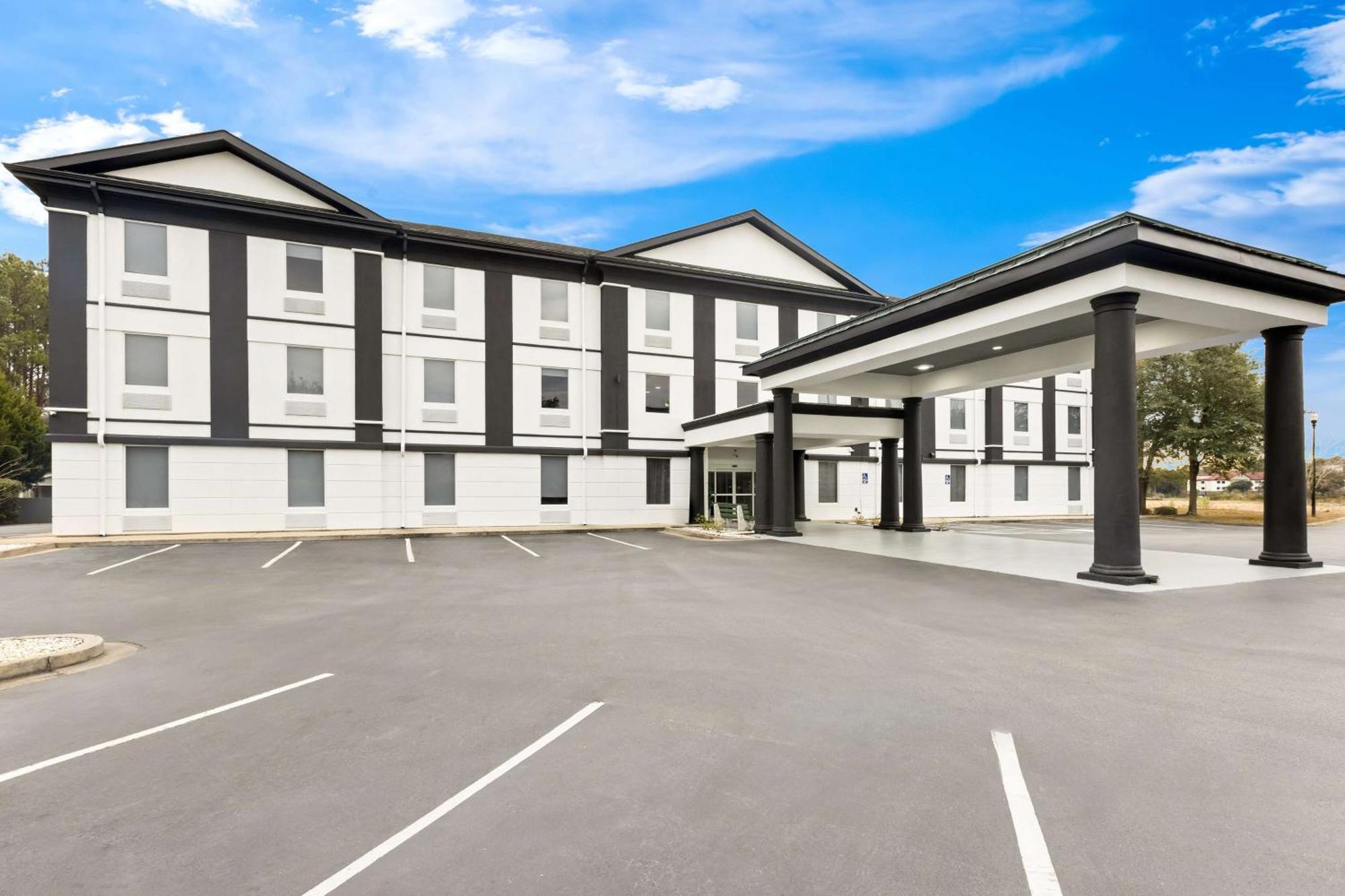 Hotel Sonesta Essential 3*