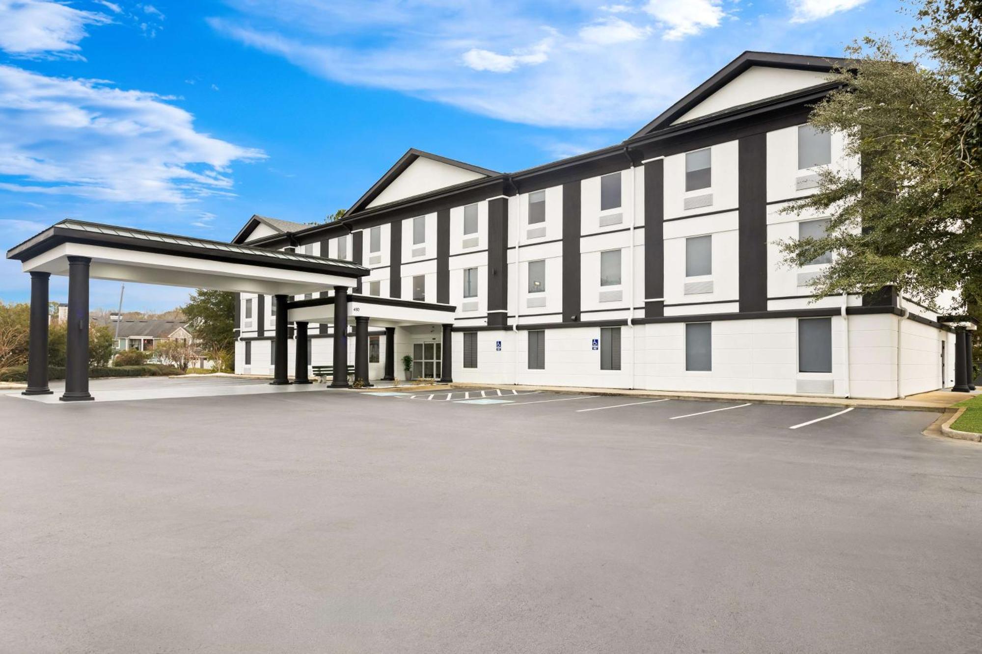 Sonesta Essential 3*