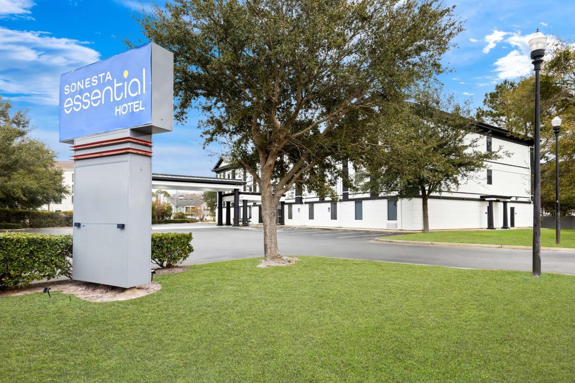 Sonesta Essential Hotel 3*