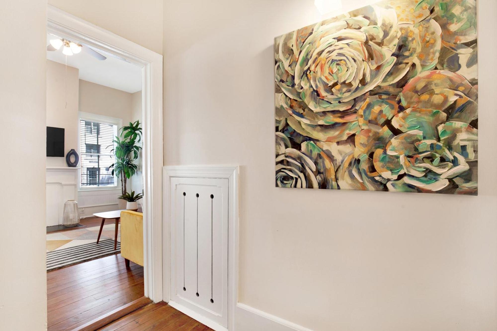 Comfortable Executive By The Park Heated Pool Access 1392 Savannah