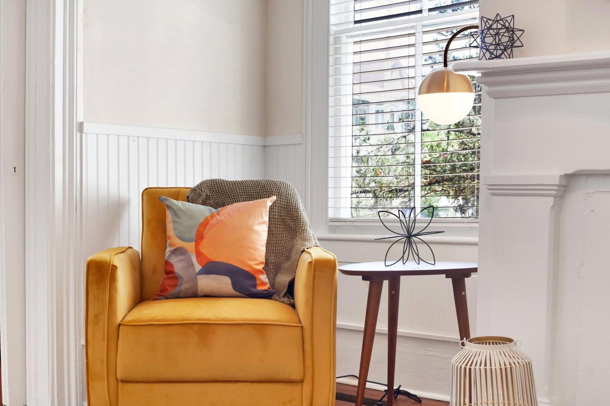 Comfortable Executive By The Park Heated Pool Access 1392 Holiday home Savannah