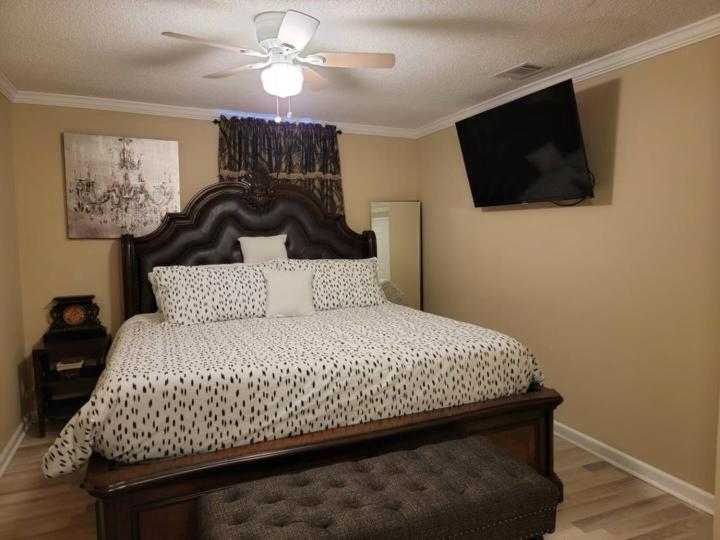 Cozy Oak Street Luxury Hotel Savannah