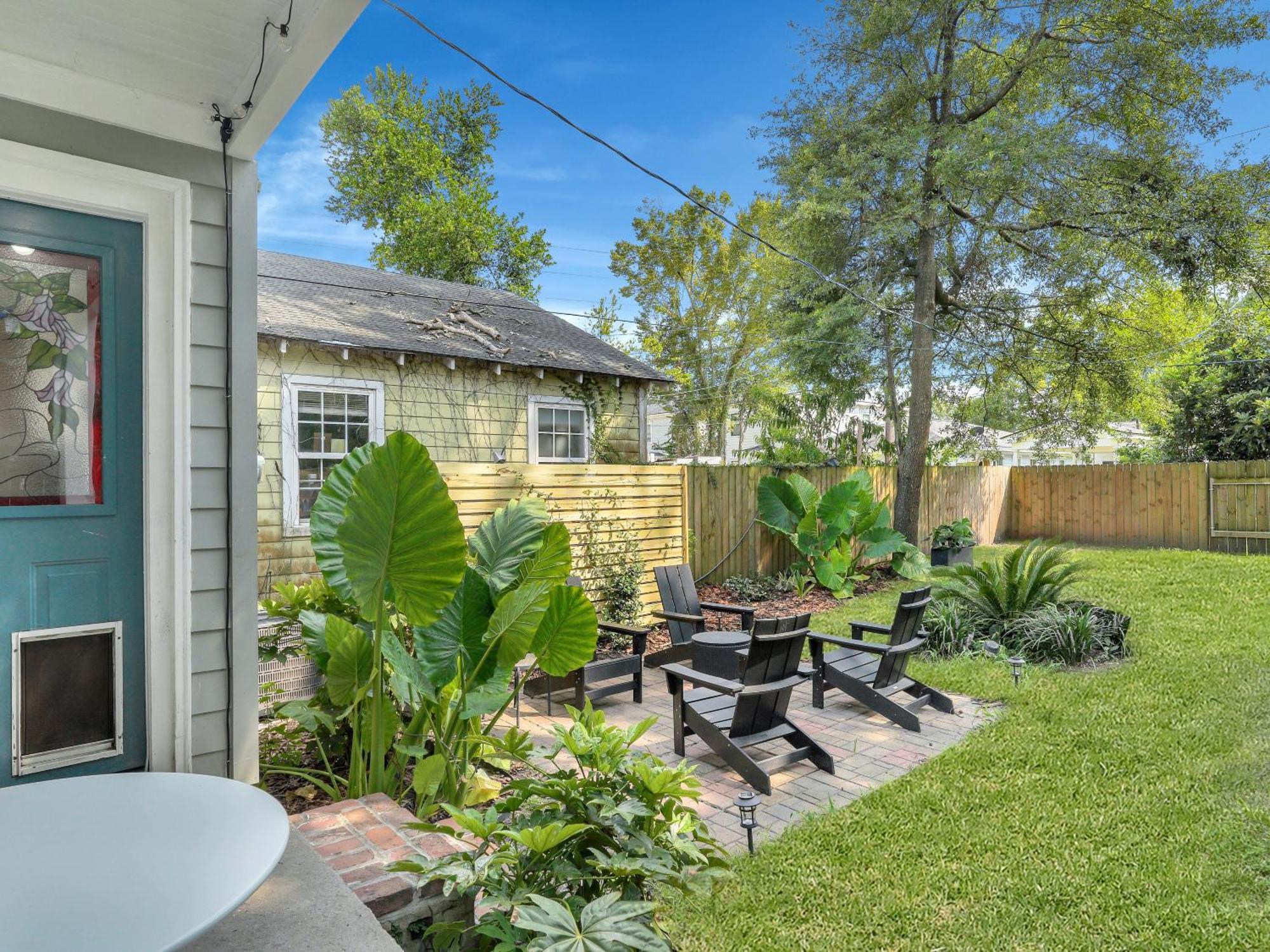 Charming Near Forsyth Park Heated Pool Access Walk To Restaurants Historic Sites 1390 Holiday home Savannah