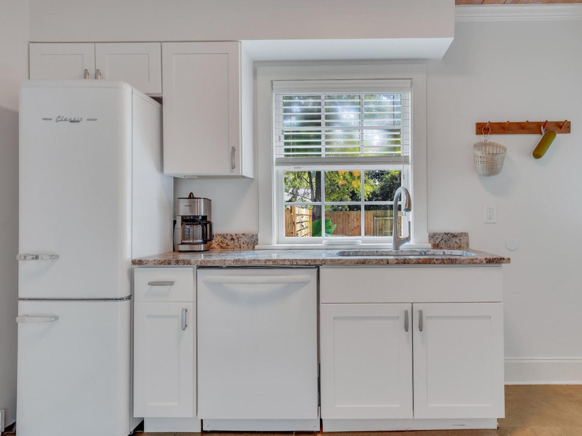 Charming Near Forsyth Park Heated Pool Access Walk To Restaurants Historic Sites 1390