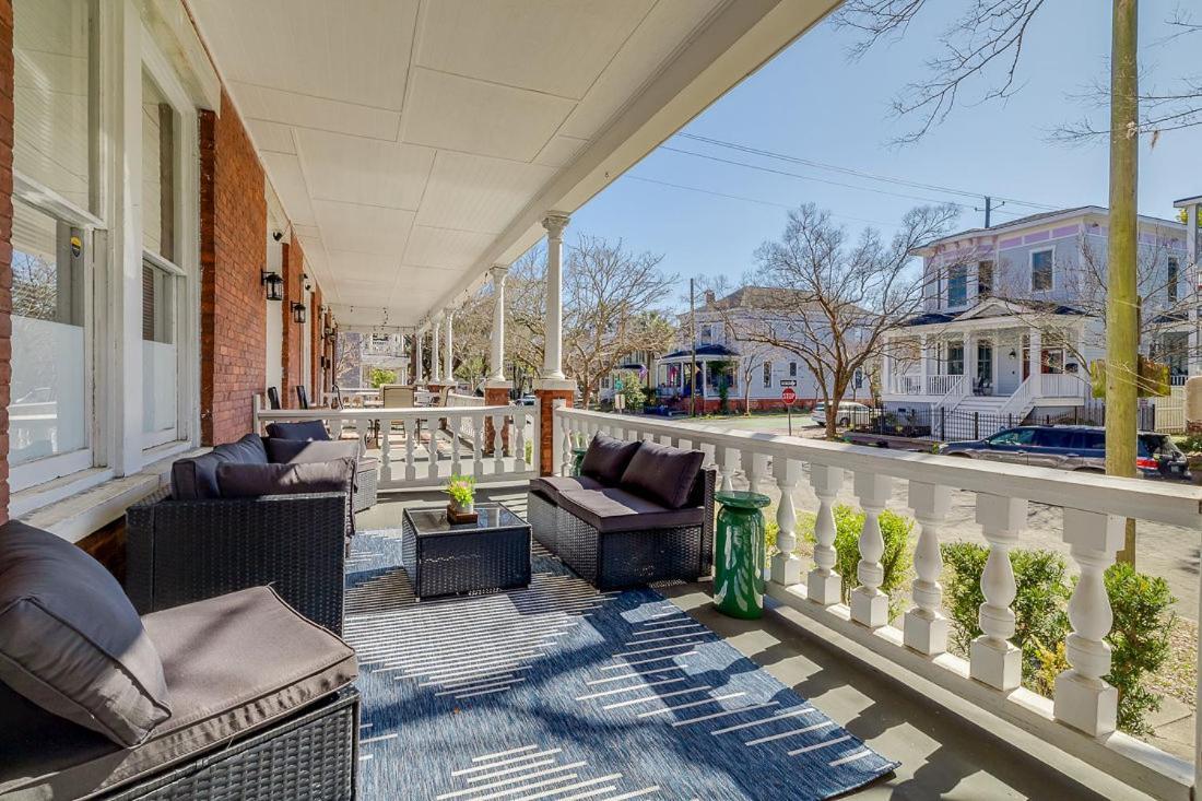 Red Brick Beauty In Downtown Chalet Savannah