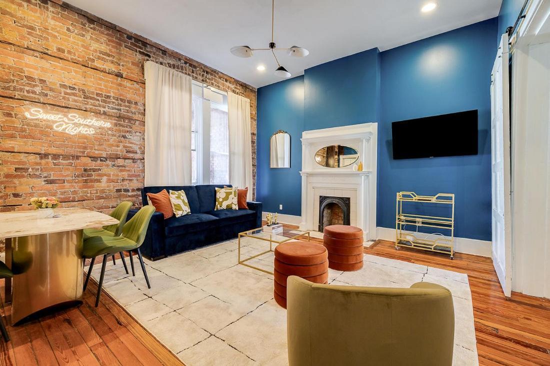 Red Brick Beauty In Downtown