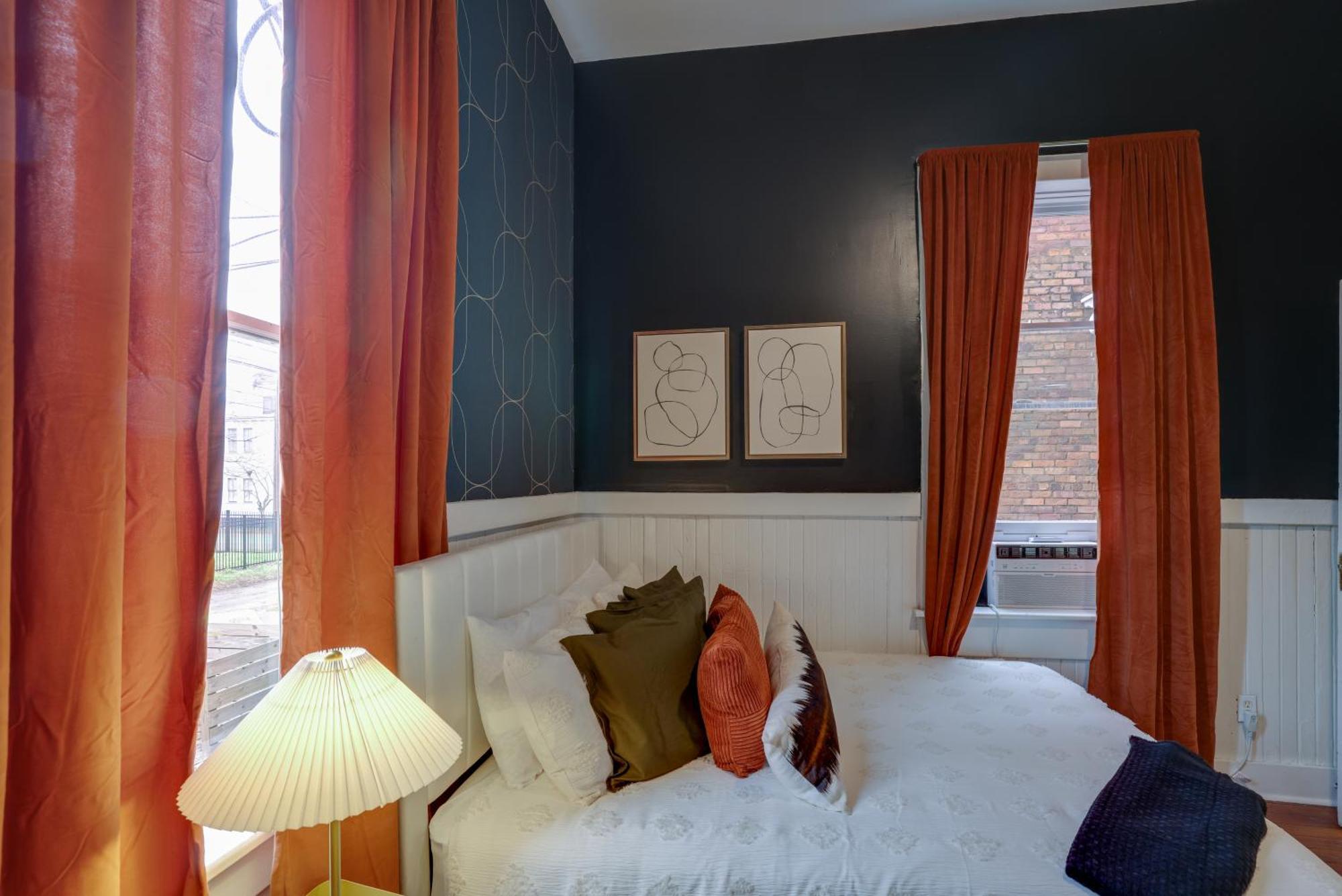 Mid-century Getaway Savannah