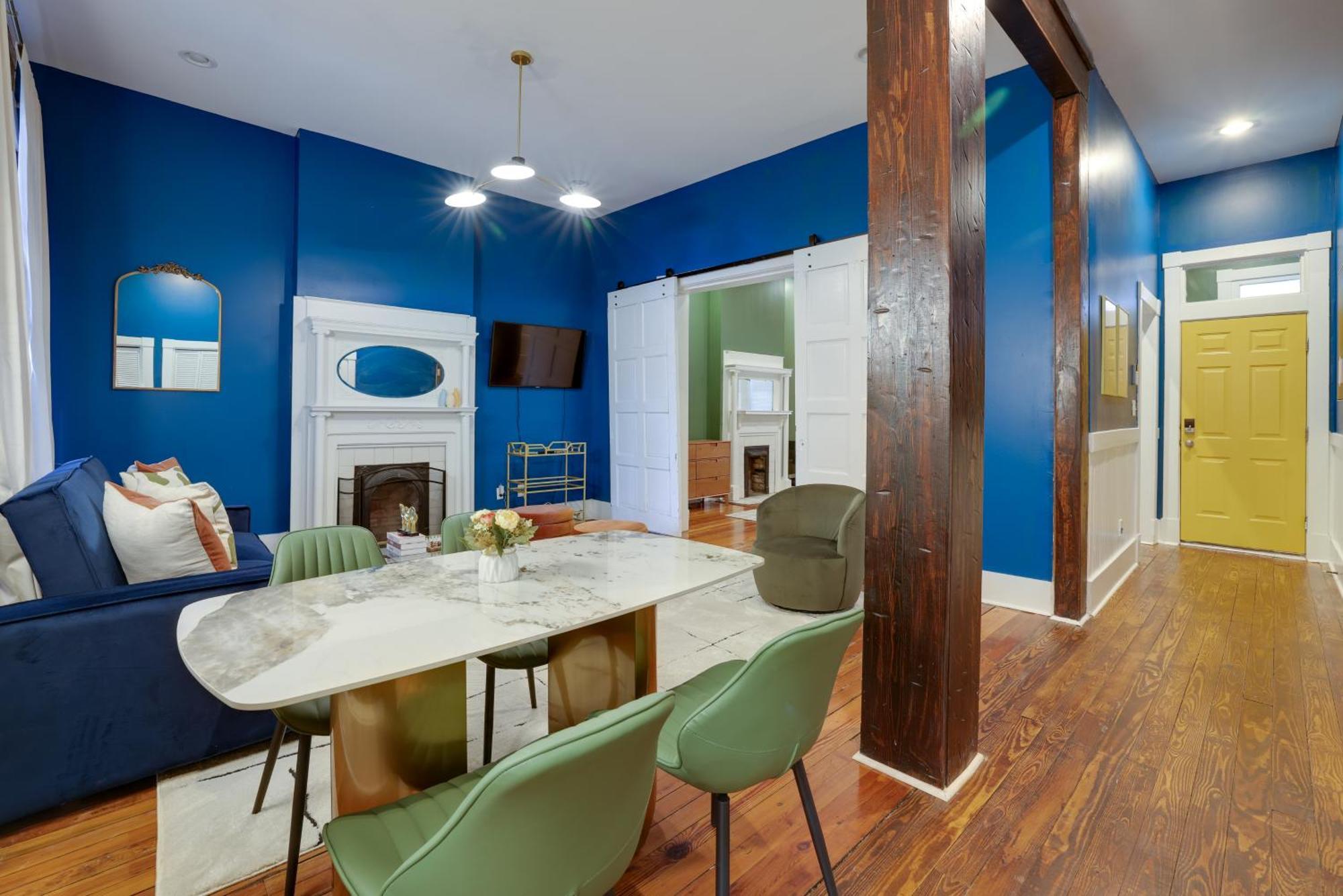 Mid-century Getaway *