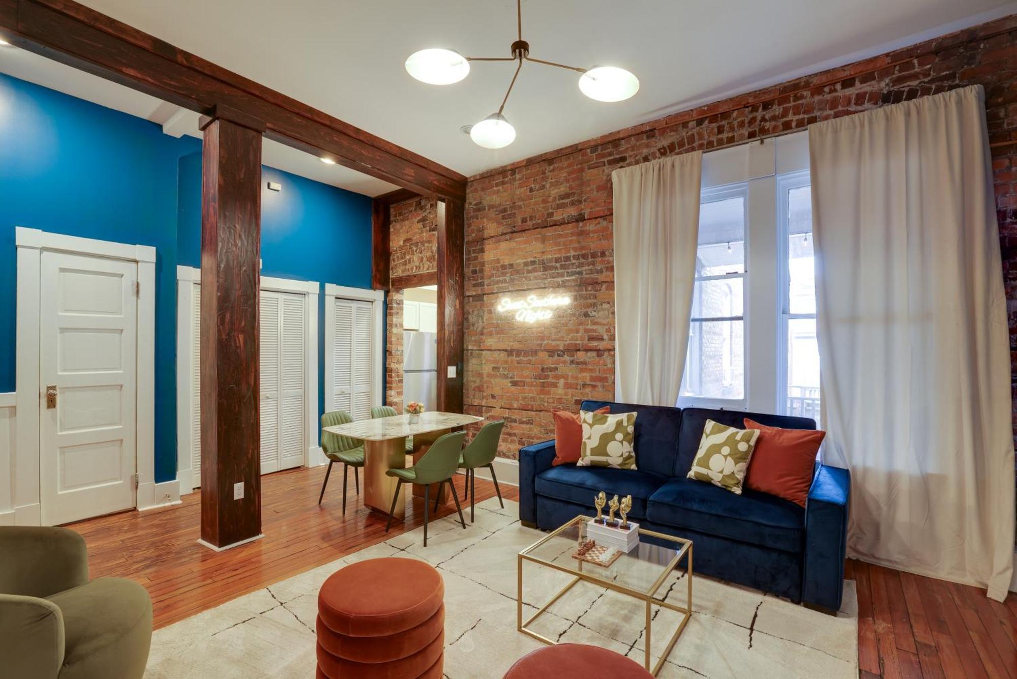 Mid-century Getaway Savannah