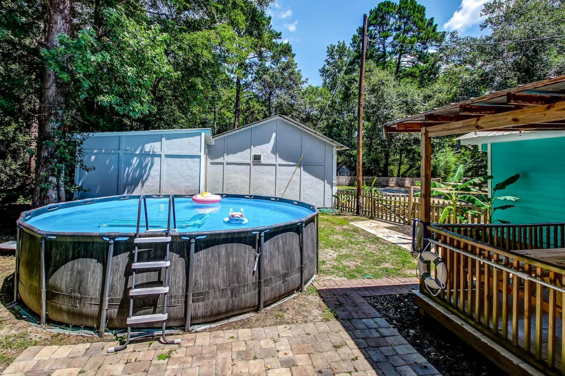 Sweet Sunny Retreat- Both