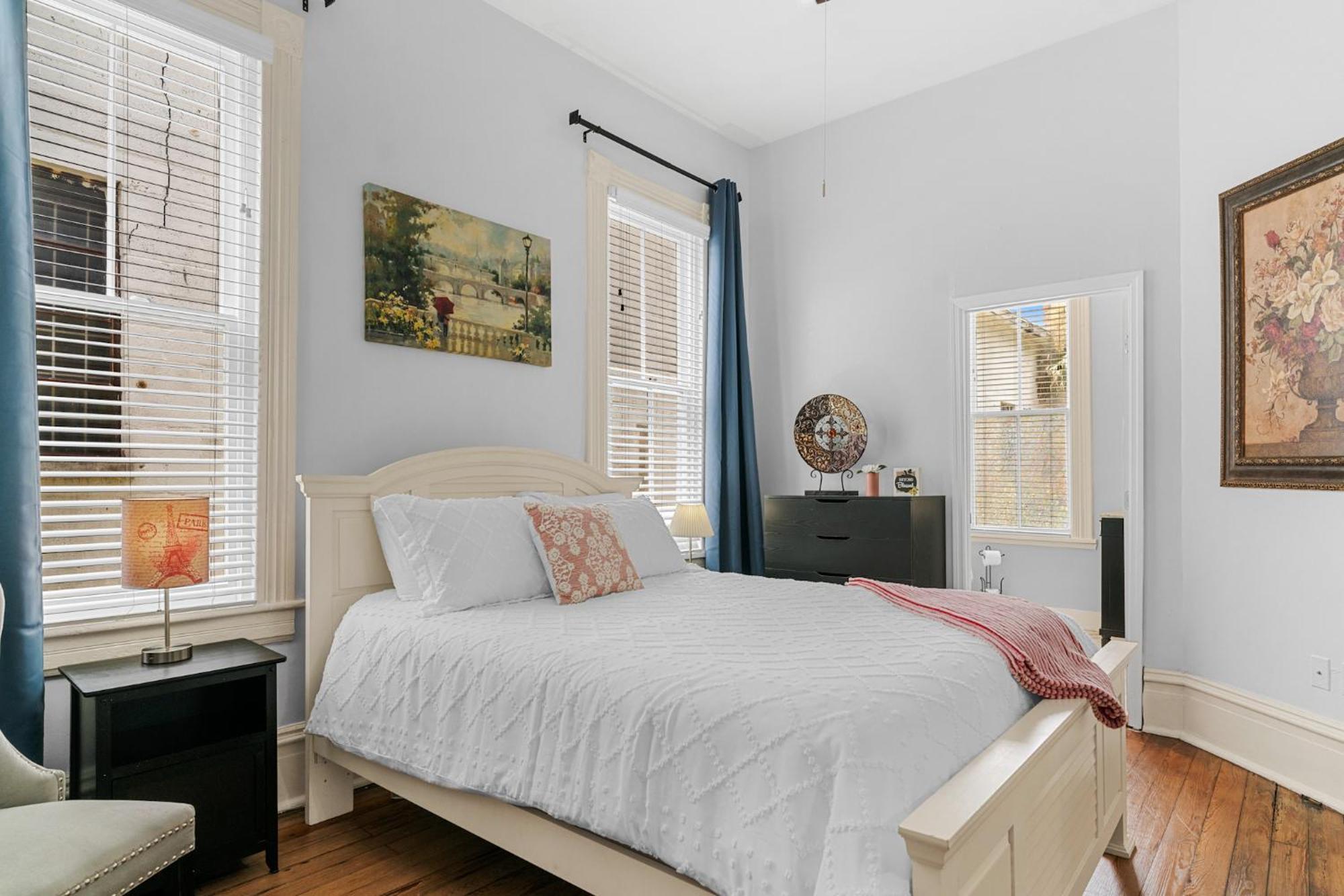 Victorian By Forsyth Park Apartment