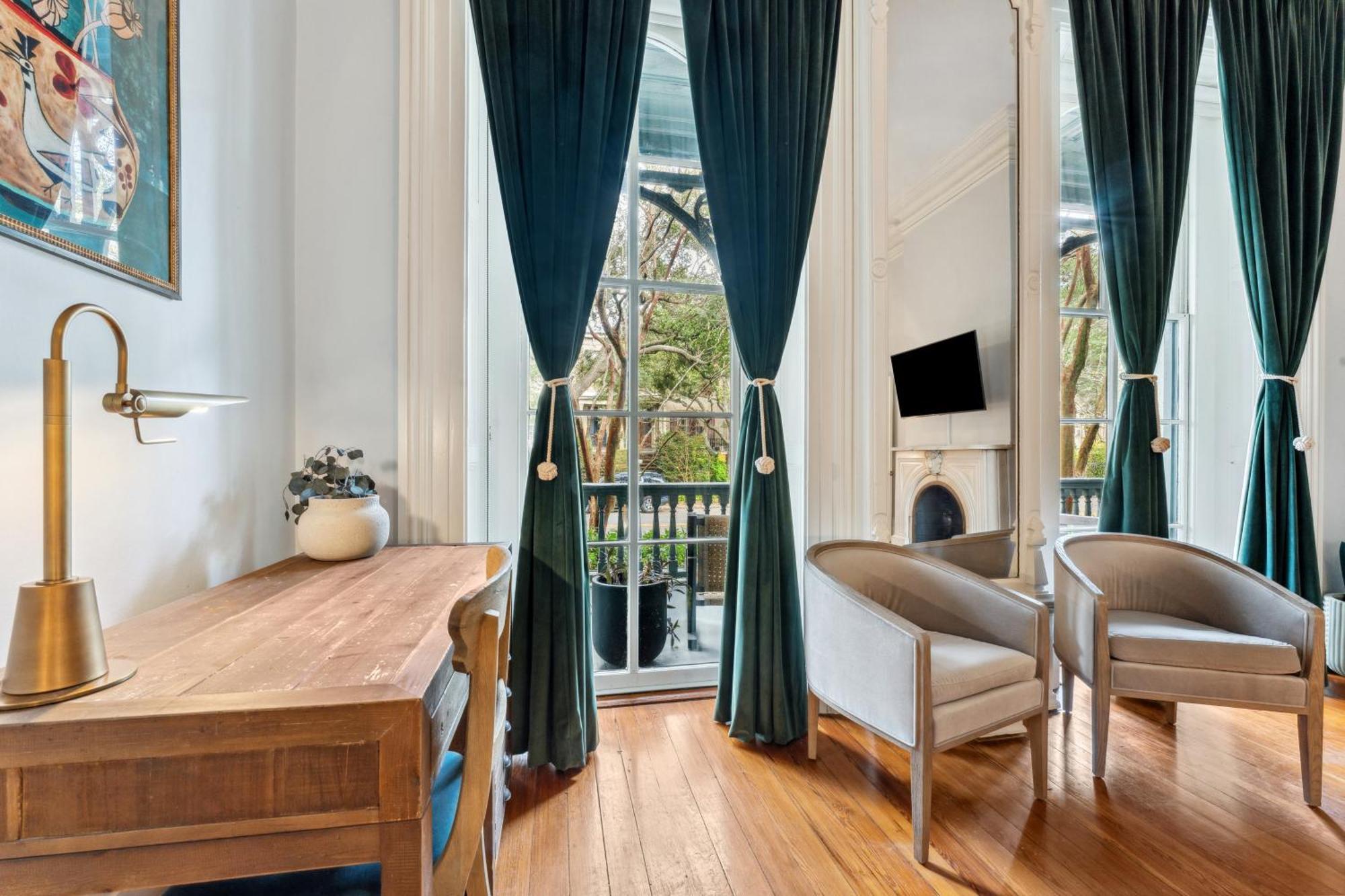 Bellwether House Bed & Breakfast