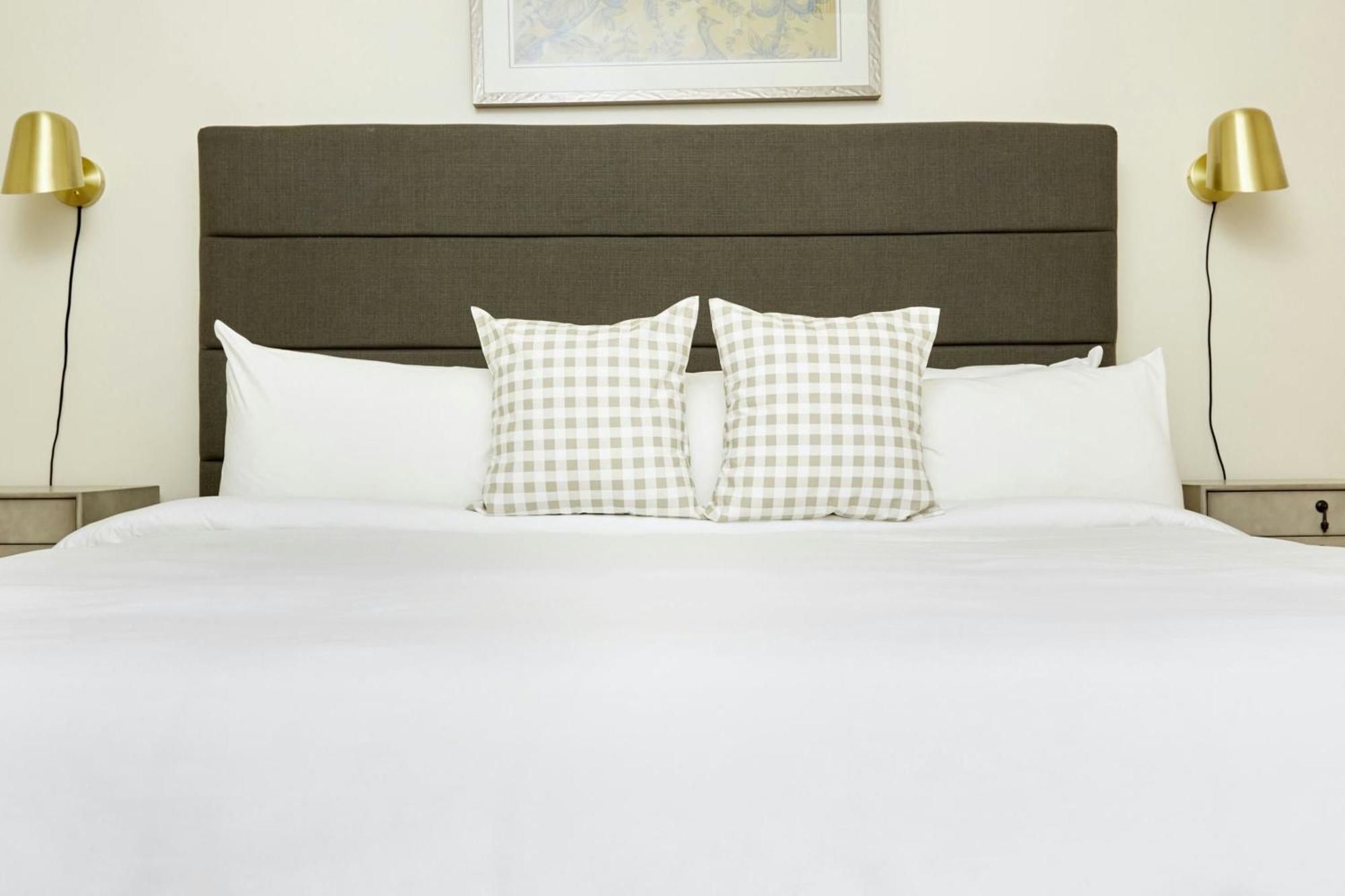 Sonder By Marriott Bonvoy The Broughton Historic District Aparthotel 4*