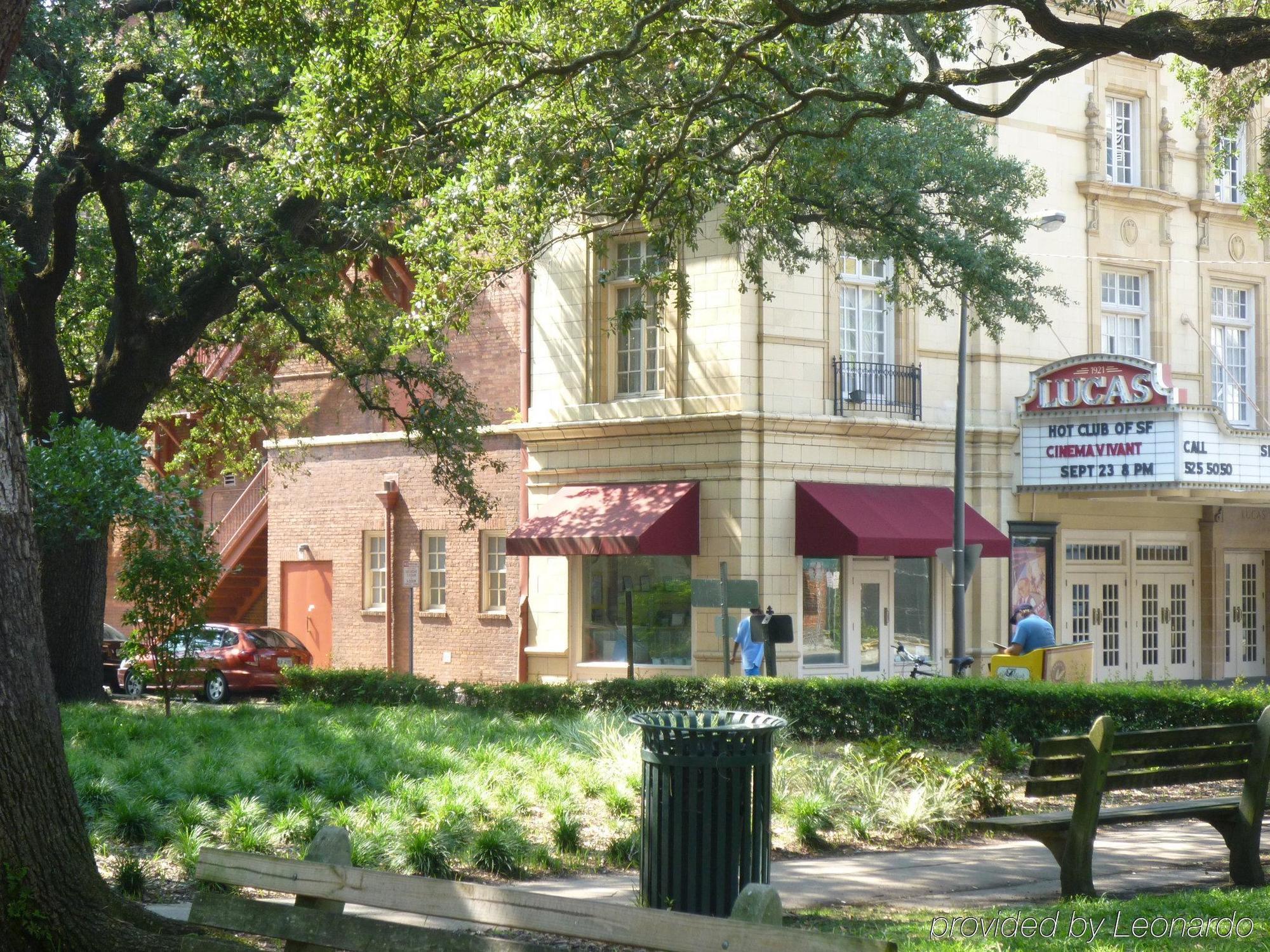 Planters On Reynolds Square (adults Only) Inn