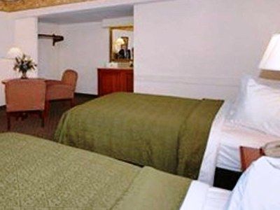 Inn Quality Historic District Savannah