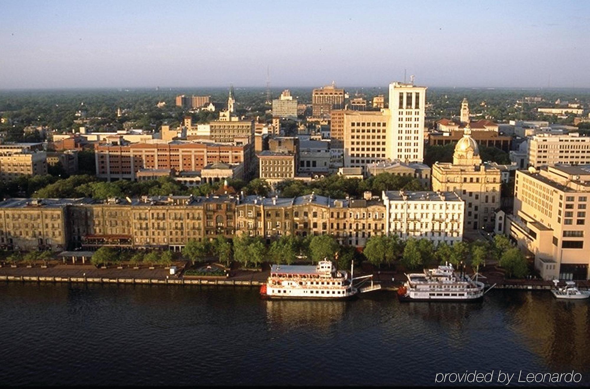 Embassy Airport Hotel Savannah