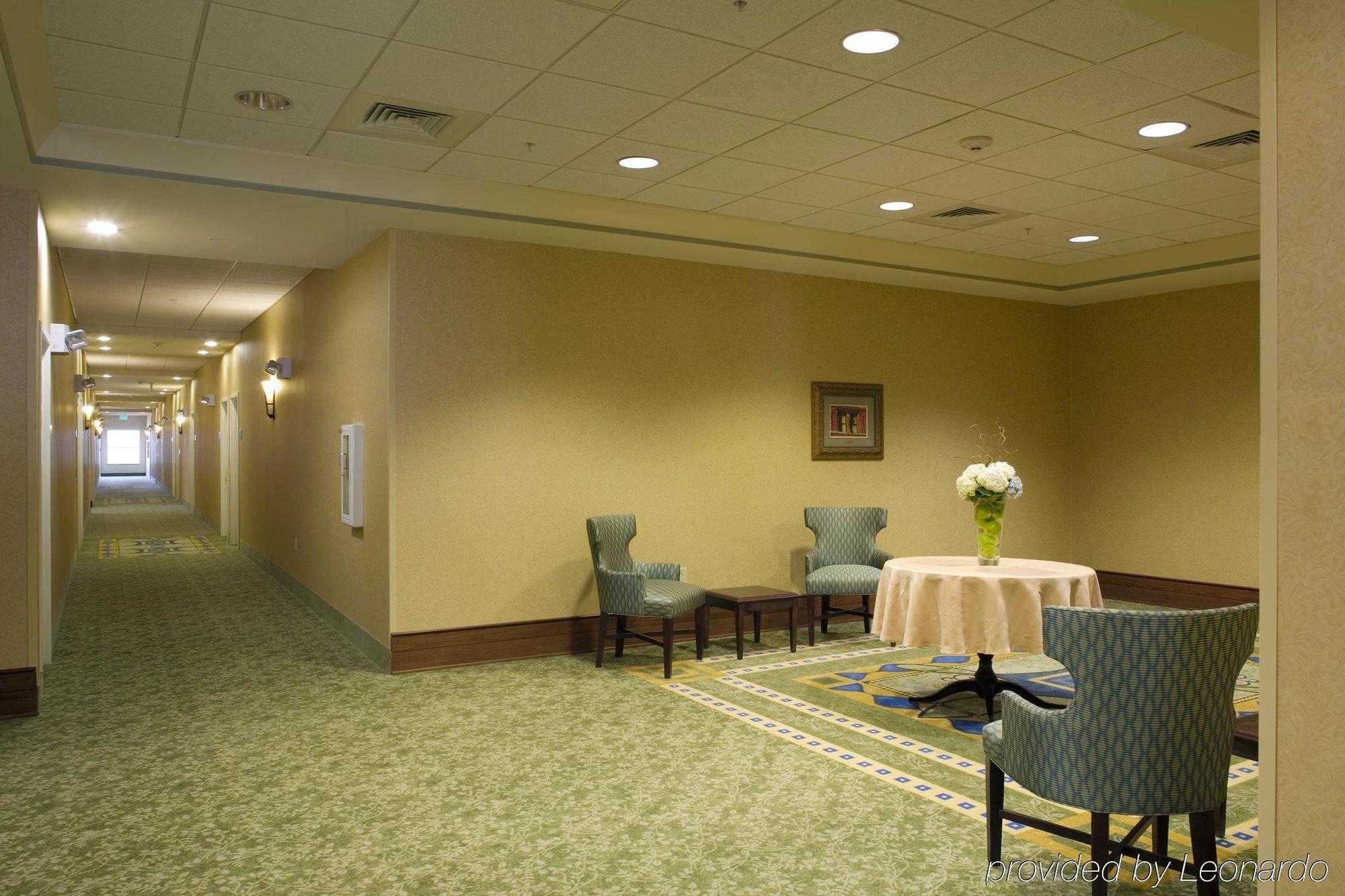 Hotel Hampton & Savannah/midtown 3*