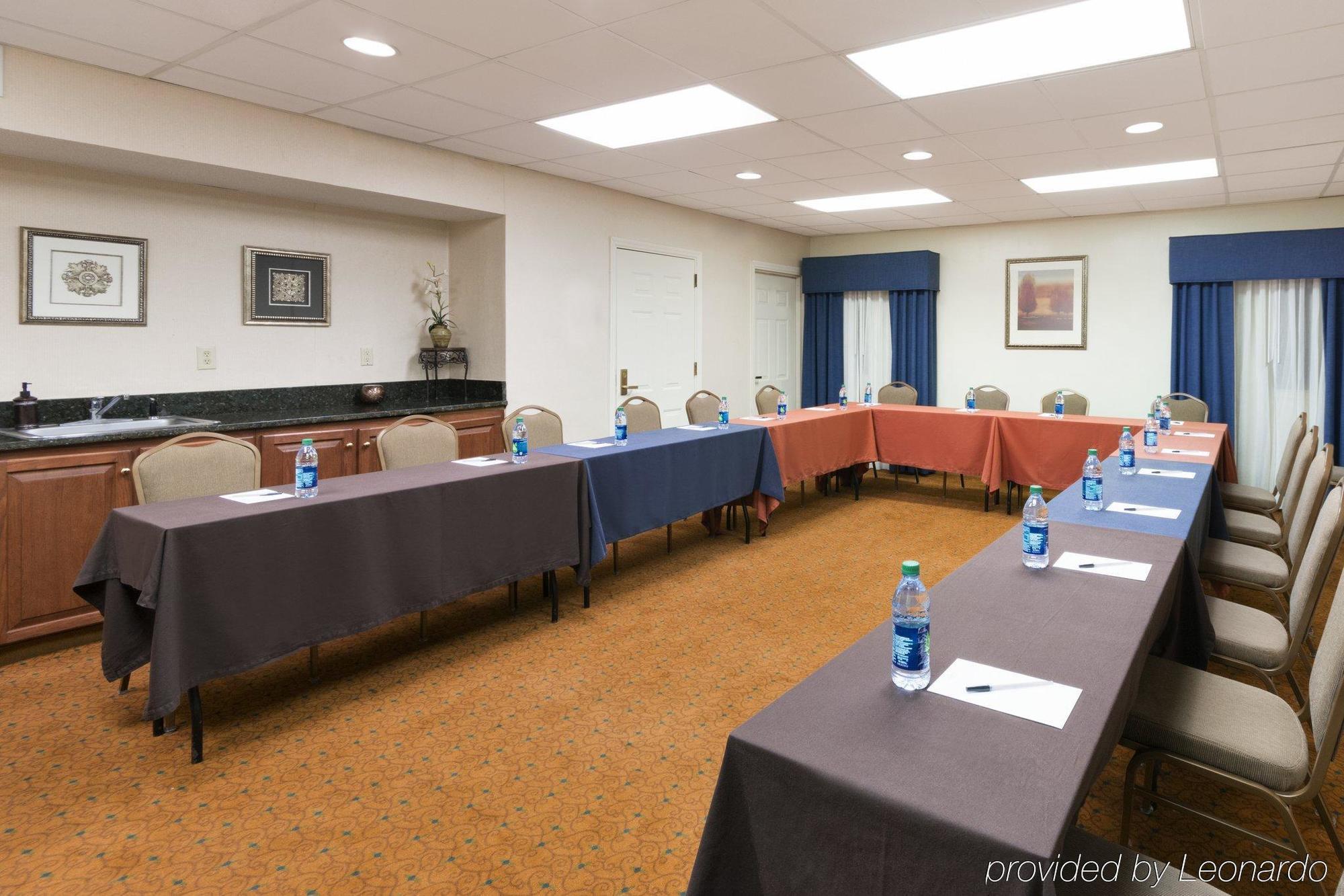 Hotel Country & By Radisson, Midtown, Ga Savannah