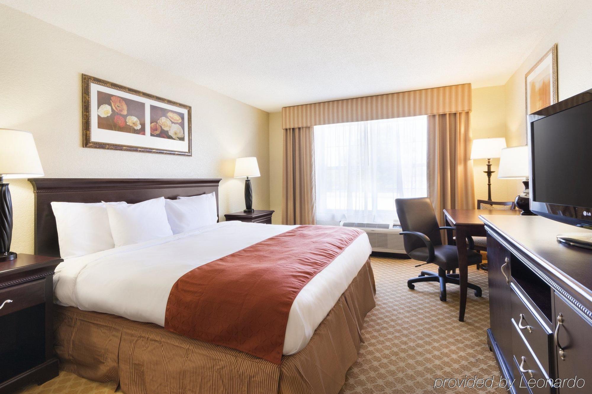 Country & By Radisson, Midtown, Ga