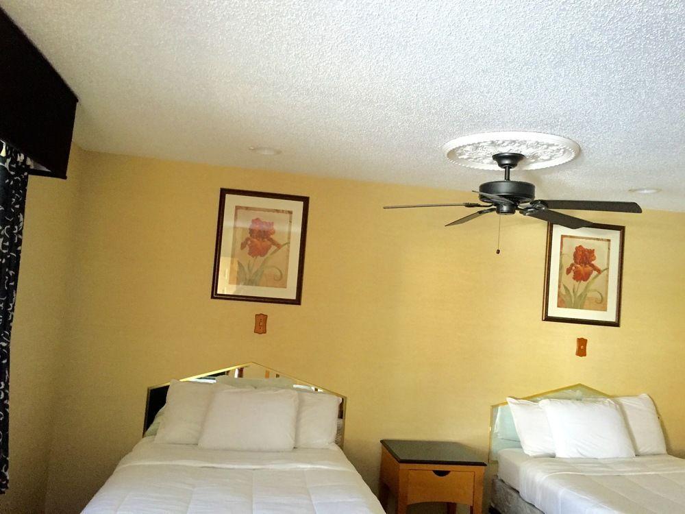 Motel Deluxe - 2*