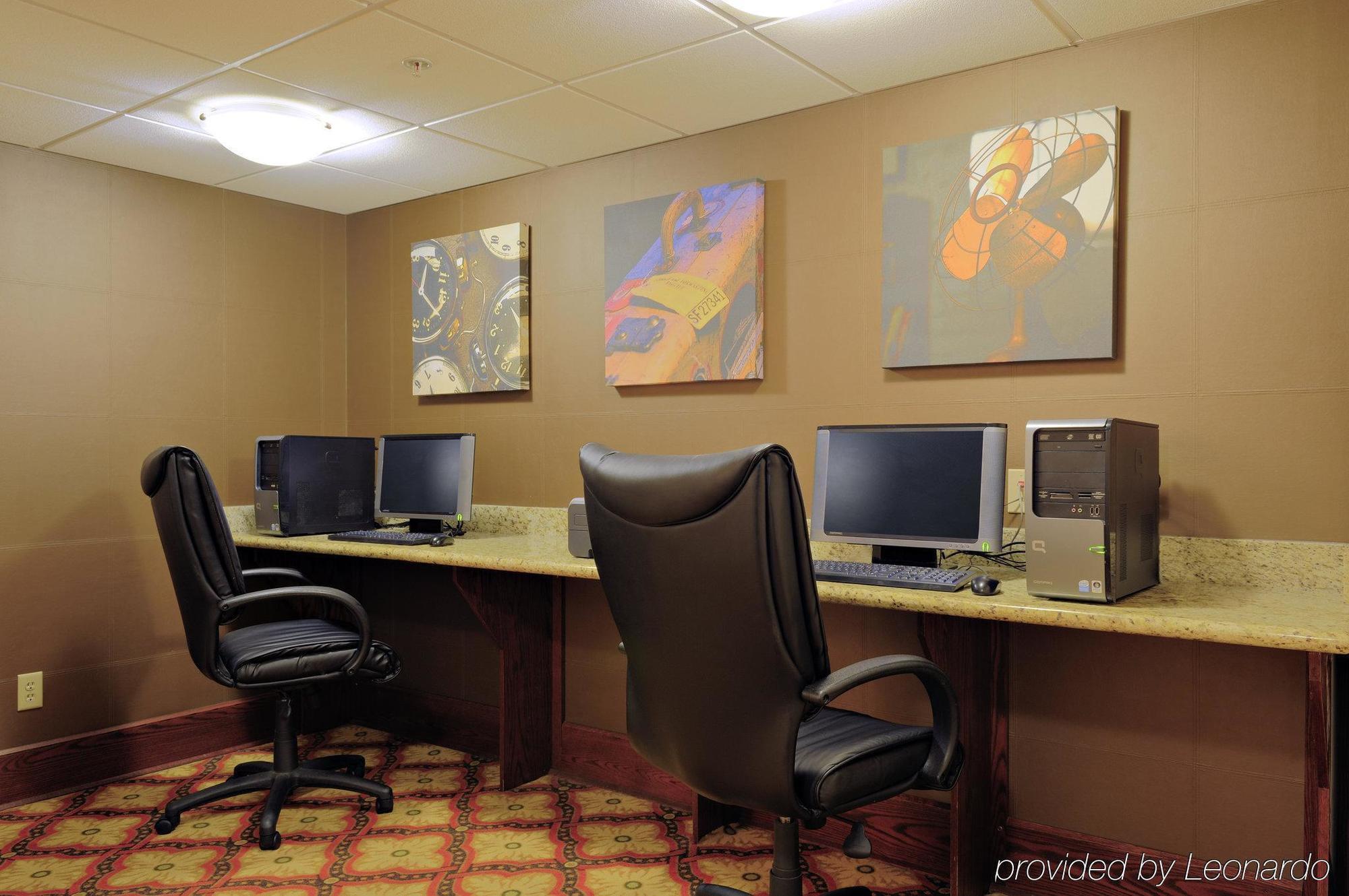 Tryp By Wyndham 4* Savannah