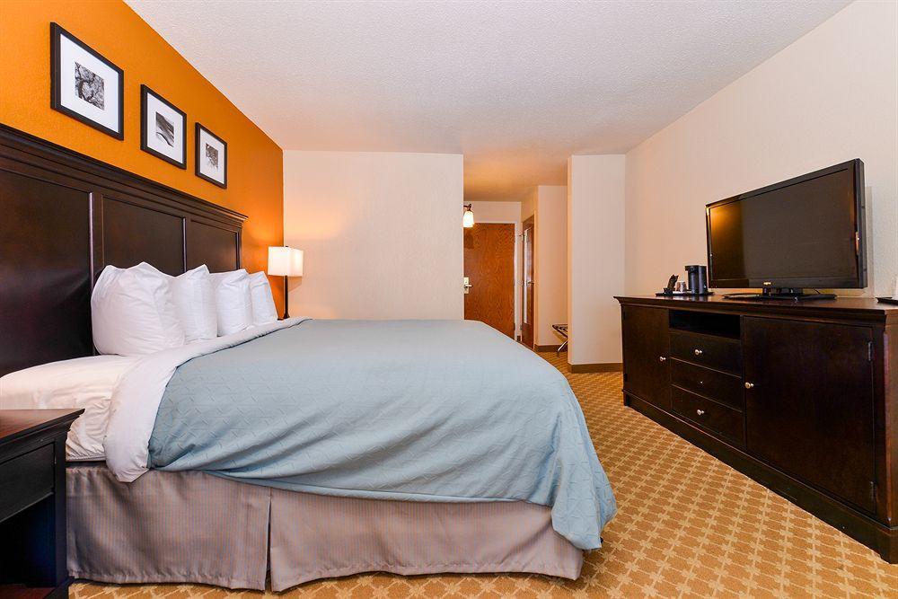 Country & By Radisson, Gateway, Ga 3*