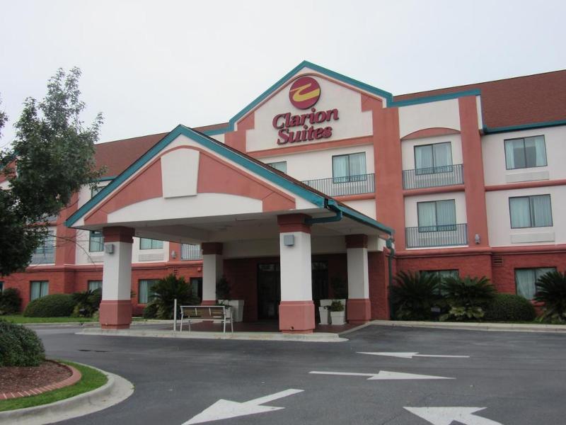 Country & By Radisson, Gateway, Ga