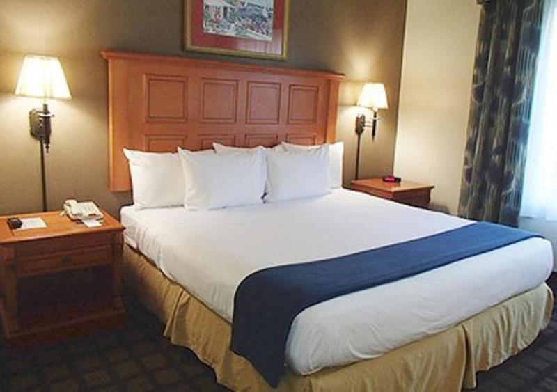 Hotel Country & By Radisson, Gateway, Ga 3*