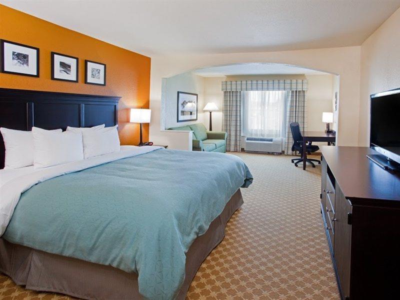 Hotel Country & By Radisson, Gateway, Ga