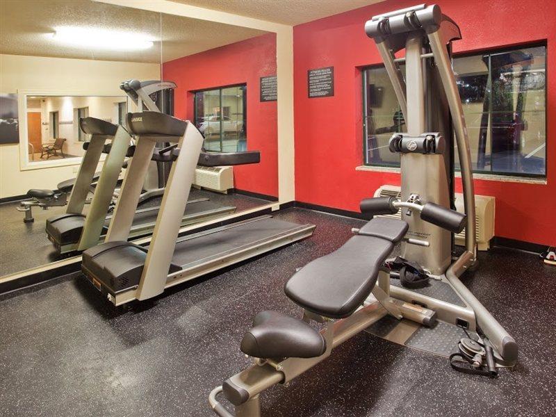 Hotel Country & By Radisson, Gateway, Ga Savannah