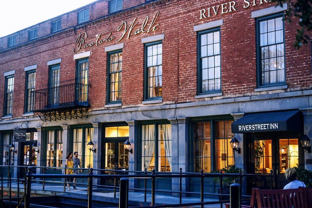 River Street (adults Only)