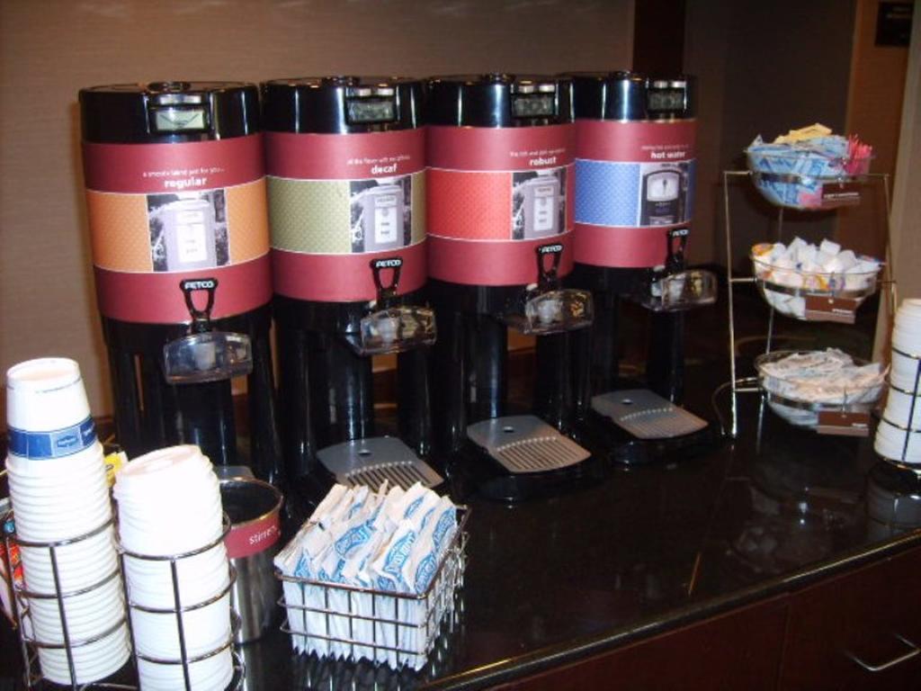 Hotel Hampton & Savannah-airport 2*