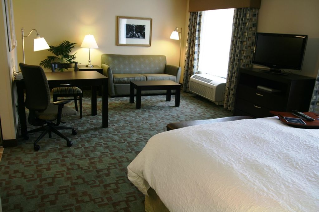 Hampton & Savannah-airport Hotel
