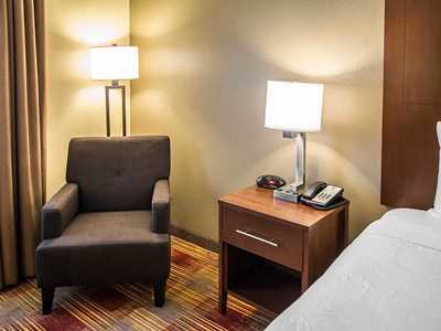 Hotel Country & By Radisson, Gateway, Ga