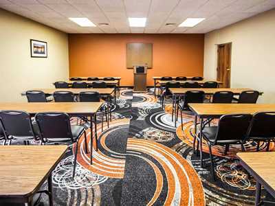Hotel Country & By Radisson, Gateway, Ga Savannah